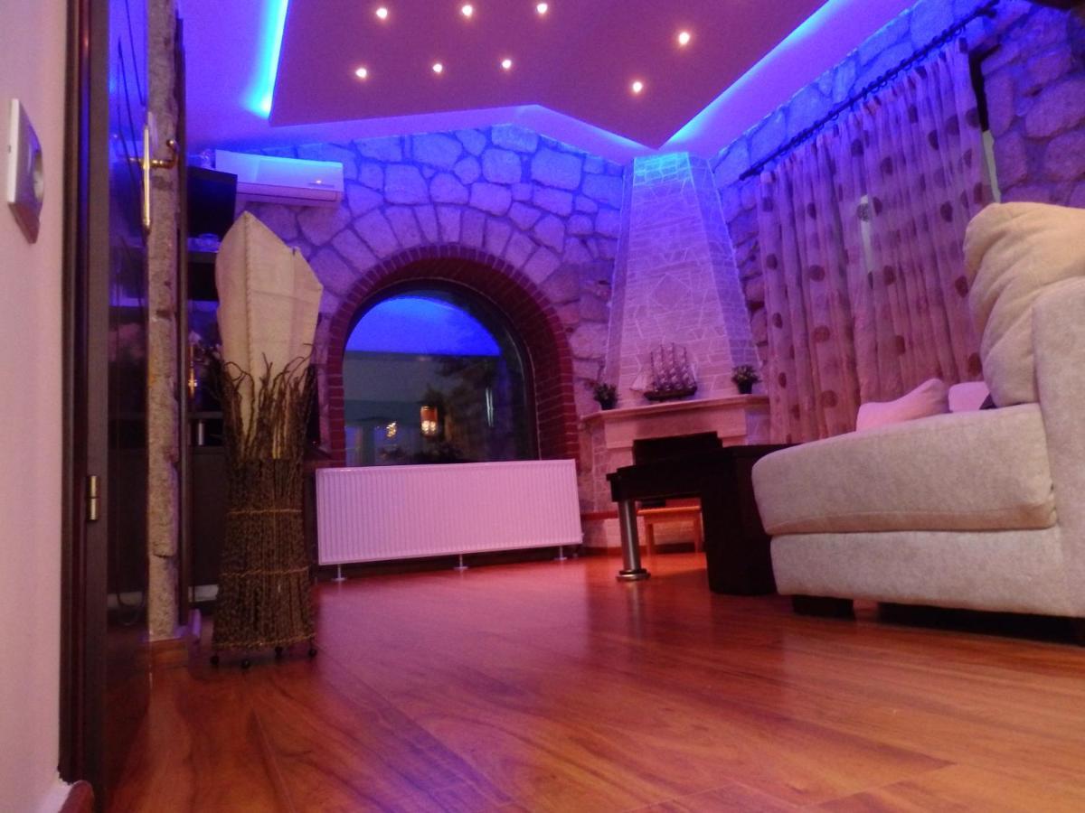 Villa George Afytos Exteriér fotografie