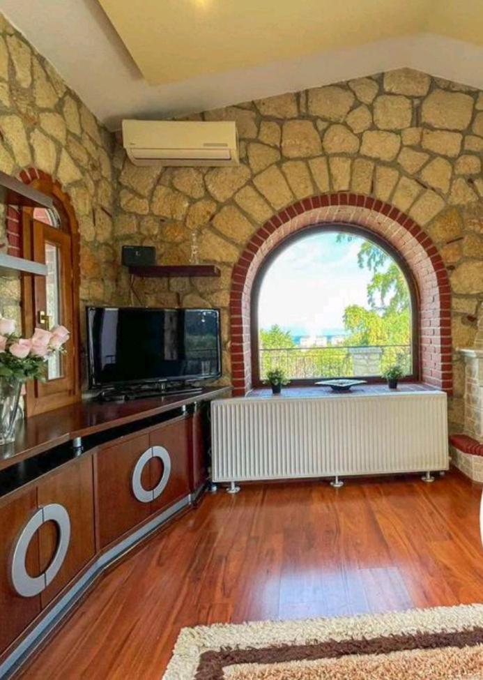 Villa George Afytos Exteriér fotografie