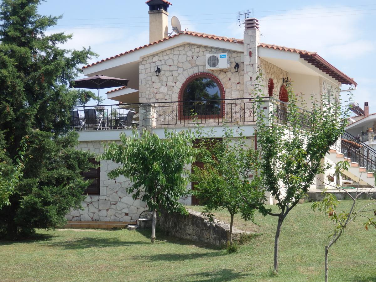 Villa George Afytos Exteriér fotografie