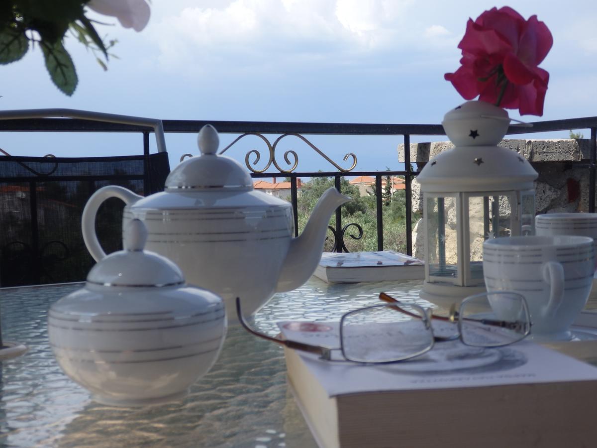 Villa George Afytos Exteriér fotografie