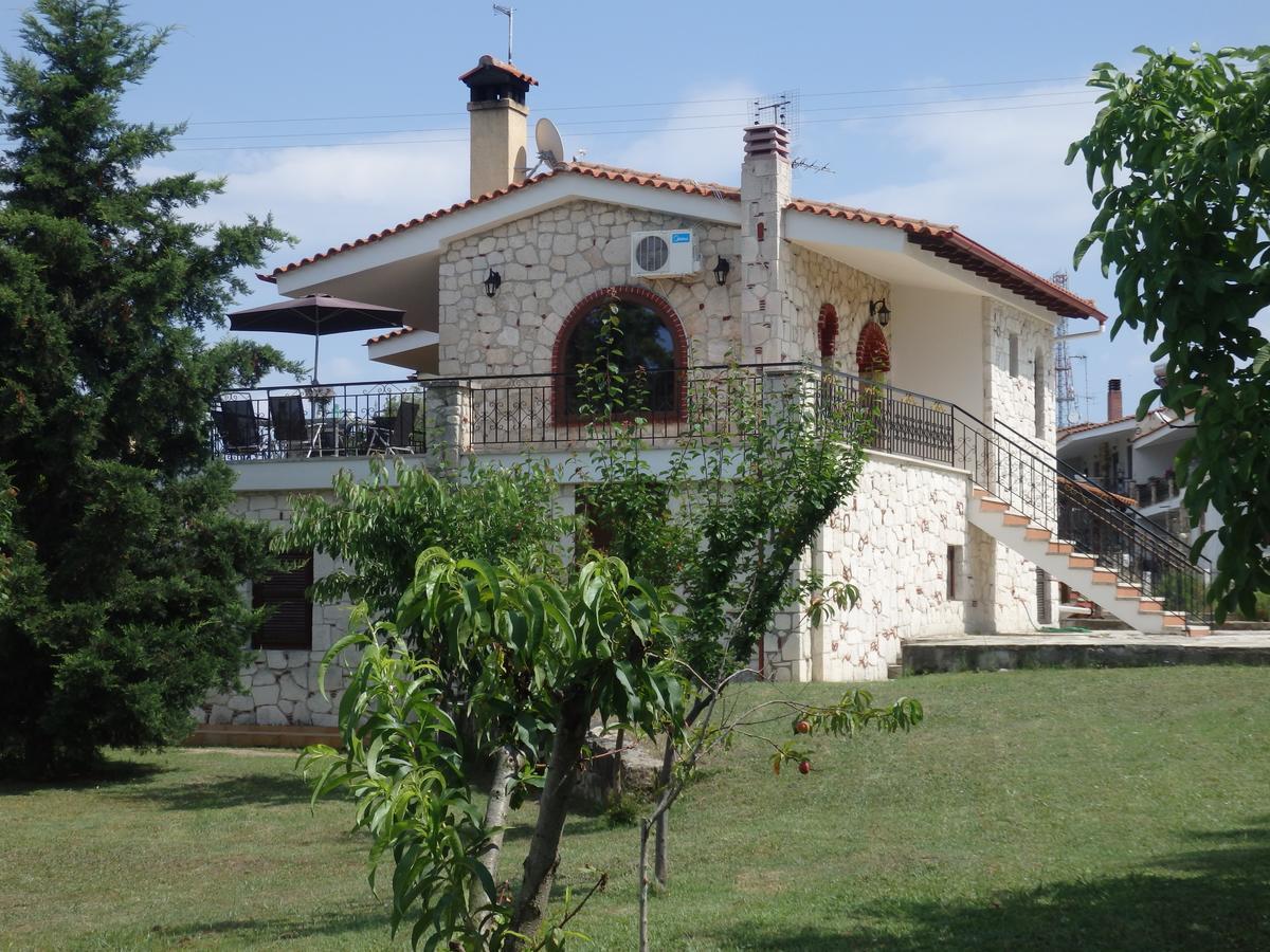 Villa George Afytos Exteriér fotografie